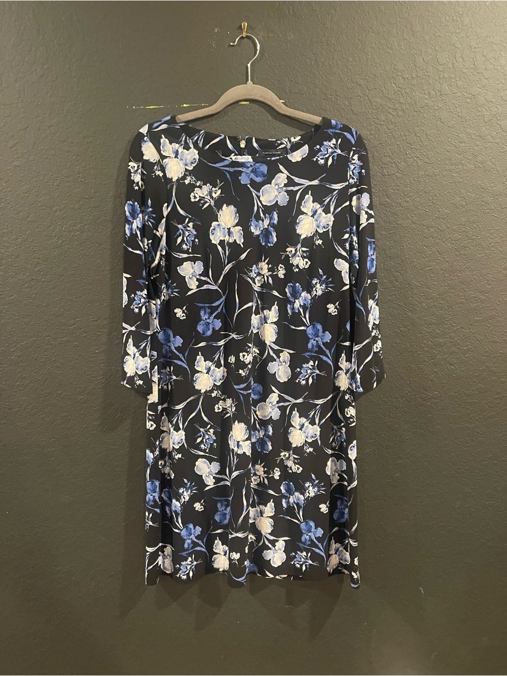 Tommy Hilfiger Black Long-Sleeve Floral Shift Dress with Blue & Cream Flowers